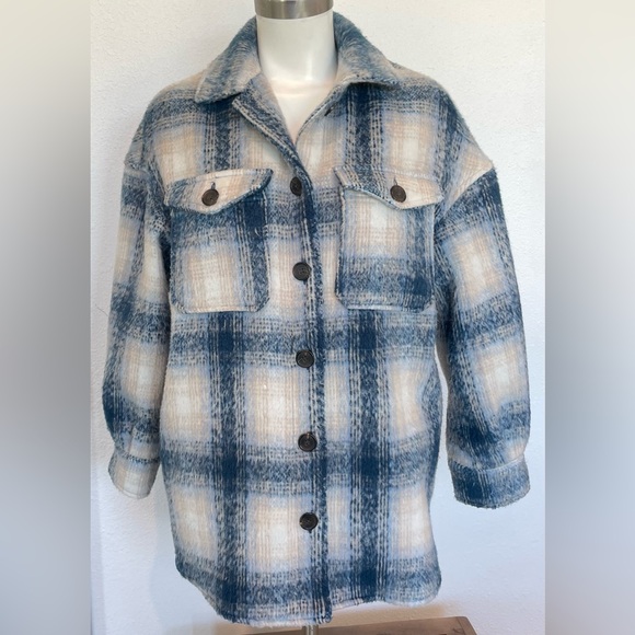 BAGATELLE Collection Plaid Brushed Shacket Womens Small Oversized Fuzzy Blue - Picture 3 of 15